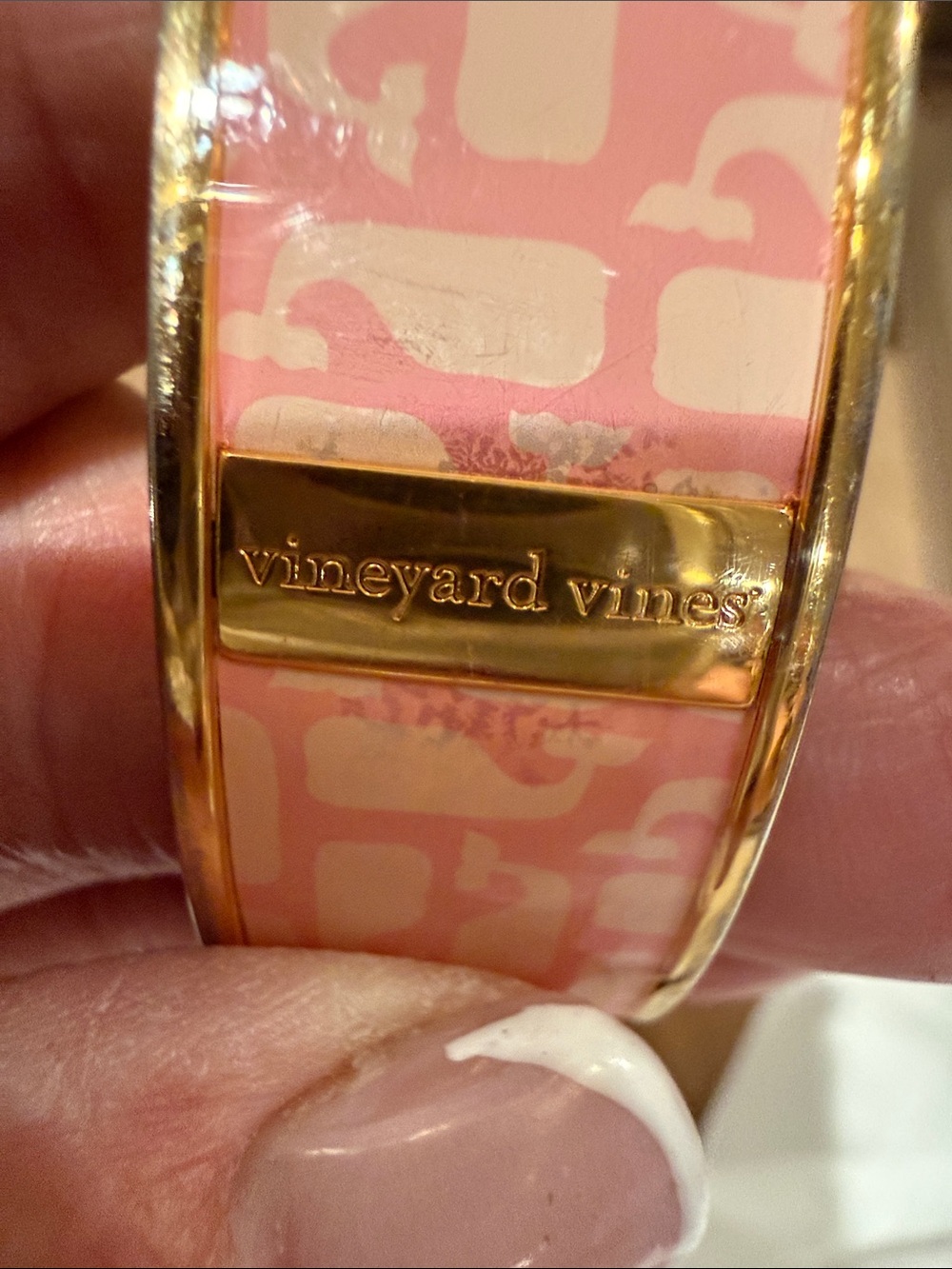 Vineyard Vines Gold-Tone Pink Whale Print Enamel Bangle